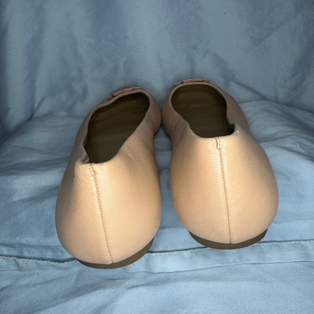 Tory Burch Leather Logo Flats Nude Beige – Size 8M - Picture 4 of 8